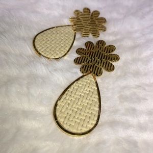 PINEAPPLE EARRINGS 🍍